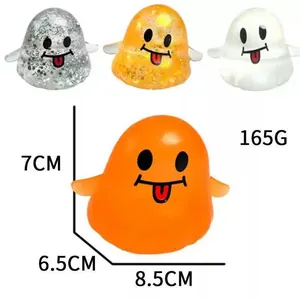 Vue détaillée montrant les dimensions 7x8,5x6,5cm du jouet squishy fantôme d'Halloween