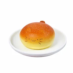 Cute cat-shaped slow rebound squishy toy bun, diameter 10cm, height 5cm stress relief