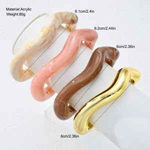 Detailed view of material and size specifications for irregular acrylic open bangle set