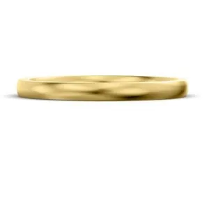 Bague anneau simple en acier inoxydable doré au design épuré pour un look quotidien