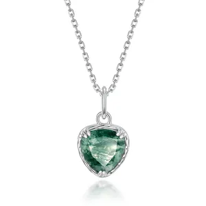 Elegante Halskette aus S925 Sterlingsilber mit einem grünen Moosachat-Herzanhänger