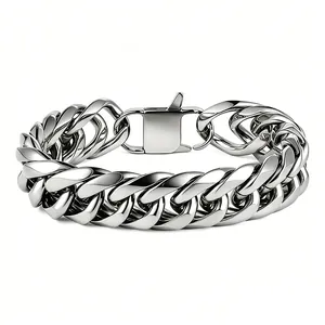 Draufsicht auf ein massives Edelstahl-Panzerarmband mit einem quadratischen Verschluss.