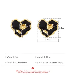 Detailed specifications for vintage alloy heart-shaped rose earrings with size and weight