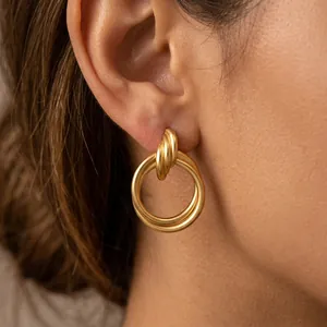 Pendientes de Aro Entrelazados de Cobre Chapado en Oro de 18K para Mujer Pendientes de Botón Circulares Minimalistas Geométricos Con Poste de Acero Inoxidable Joyería Regalo