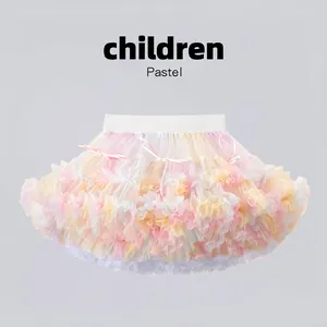 Pastellfarbener flauschiger Tutu-Rock für Mädchen mit zarten rosa Schleifen und weichen Rüschen