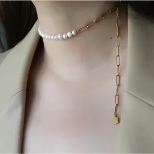 Collier élégant avec perles d'eau douce et chaîne dorée pour femme, choker chic.