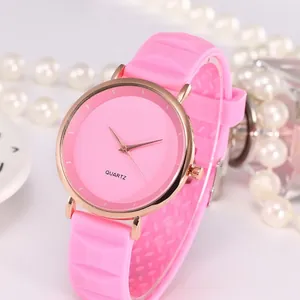 Montre à Quartz Minimaliste pour Femme avec Bracelet en Silicone à Texture de Vague Boîtier en Alliage Or Rose Montre-Bracelet