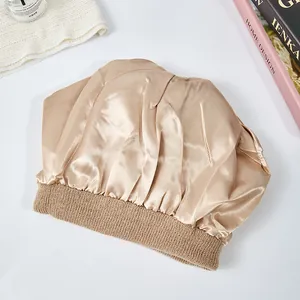 Doppellagige Schlafmütze aus Satin mit gestricktem Stirnband in Champagner für Damen.