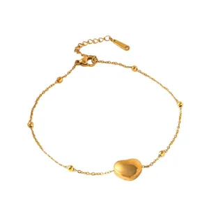 Eleganter 18K vergoldeter Titanstahl Herz Armband mit Perlen und Karabinerverschluss