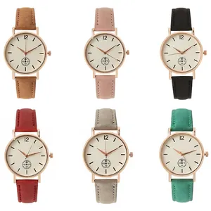 Montre Quartz Femme Minimaliste Boîtier Or Rose Bracelet Cuir PU Cadran Rond Élégante Montre Bracelet Bijoux Dame
