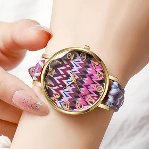 Damen Quarzuhr Böhmisch Ethno Bedruckt Kunstlederarmband Legierung Gehäuse Mode Analog Armbanduhr Lässig Damen Zeitmesser