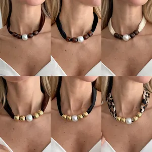 Leopard Scarf Beaded Necklace With Imitation Artificial Pearl Round Gold Beads Velvet Choker For Women Vintage Fashion Jewelry