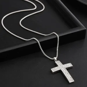 Kreuz Anhänger Halskette Mit Strass Iced Out Titanstahl Legierung Hip Hop Glänzender Schmuck Für Herren Damen