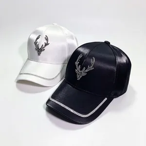 Fashion Women Rhinestone Deer Head Satin Baseball Cap Adjustable Sparkly Sun Hat Streetwear Bling Hip Hop Outdoor Cap