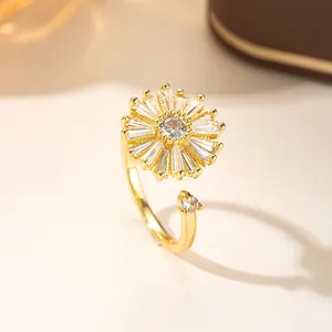 Rotating Daisy Copper Ring For Women Zirconia Micro Inlaid Spinner Sunflower Adjustable Open Ring Stress Relief Jewelry