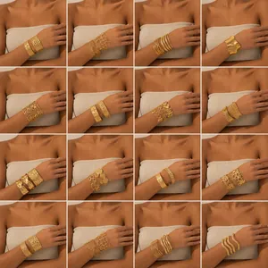 Bracciale Aperto in Acciaio Inossidabile Placcato Oro 18K per Donna Lussuoso Bracciale Rigido Geometrico Largo Vintage Gioielli Regalo