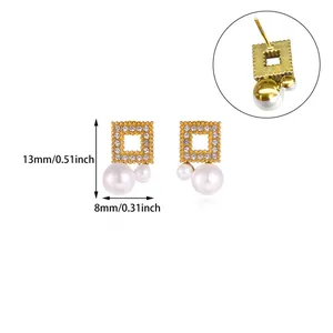 Mesures détaillées pour boucles d'oreilles carrées dorées avec zircons et perles doubles