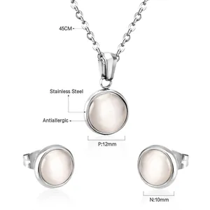Détail de l'ensemble bijoux œil de chat en acier avec dimensions du pendentif
