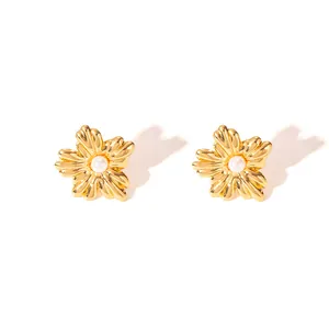 Orecchini a perno a fiore in oro stile francese con perla in acciaio inossidabile