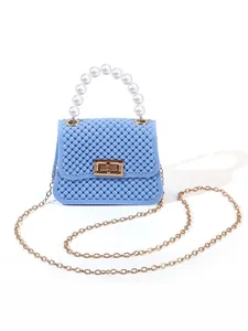 Bolso de mano mini jelly azul claro con asa de perlas y correa de cadena dorada