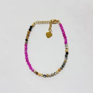 Bracelet en perles de pierre naturelle facettées avec breloque cœur doré pour les vacances