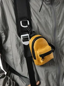 Mini bolsa de mochila amarilla para monedas y auriculares en la correa