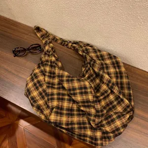 Sac hobo rétro en toile à carreaux, grand sac à bandoulière vintage de grande capacité.