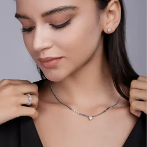 S925 Sterling Silber Mini-Panzerkette mit funkelndem Moissanit-Solitär-Anhänger
