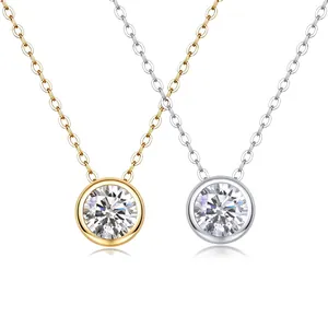 Elegante collana in argento S925 con moissanite e castone in oro e argento