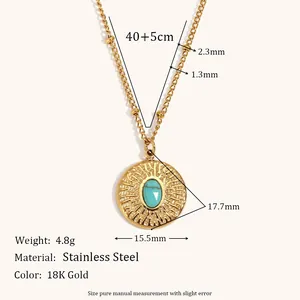 Vue détaillée du collier soleil plaqué or 18K avec dimensions et spécifications.