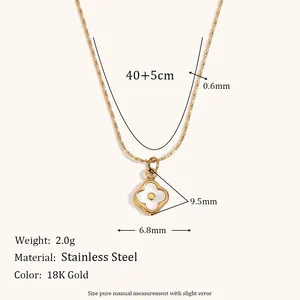 Détail d'un collier trèfle en acier inoxydable doré 18 carats avec dimensions.