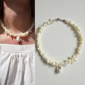 Boho Κολιέ Λάπις Λάζουλι Θρυμματισμένη Πέτρα Με Μπαρόκ Μαργαριτάρι Γλυκού Νερού Επίχρυσο Ατσάλι Τιτανίου 18Κ Γυναικεία