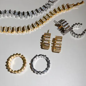 Joyas Vinculadas Geométricas de Circonia Chapadas en Oro de 18K para Mujer Pulsera Pendientes Anillo de Cobre Circonia Accesorios de Moda Lujo Ligero