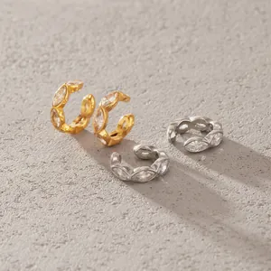 Ear cuff a forma di C in acciaio inossidabile con pietre a marquise oro e argento