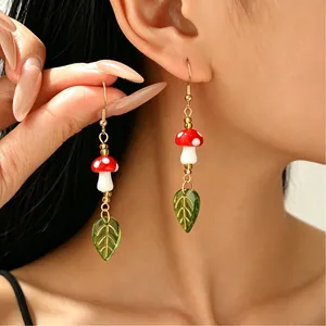 Boucles D'oreilles Pendantes Fleurs Arum Alliage Émail Künstliche Perle Artificielle Blanche Strass Bijoux Élégants Vintage Pour Femmes