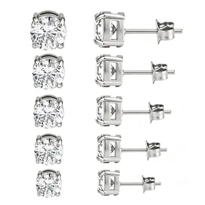 Détail de cinq tailles de boucles d'oreilles puces en zircone cubique ronde argentée