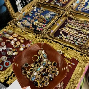 Vintage Palace Style Gold Plated Copper Rhinestone Heart Flower Cameo Jewelry Set Necklace Bracelet Stud Earrings For Women