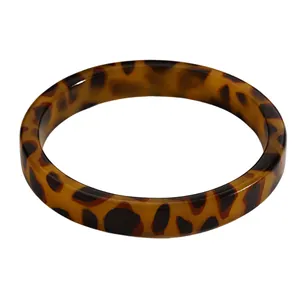 Retro amber tortoiseshell pattern resin wide bangle for women, vintage vacation bracelet