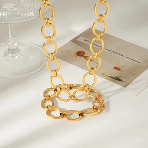 Minimalist Stainless Steel Geometric Circle OT Buckle Necklace Gold Plated Chain Luxurious Jewelry For Women Dating Accessories Gift