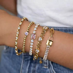 Pulseras de corazón de acero inoxidable dorado con circonitas rosas y blancas