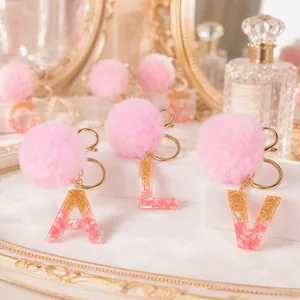 Roze Alfabet Letter Hars Sleutelhanger Met Kunstbont Pompon Goudfolie Glinsterende Sleutelring Tas Charme