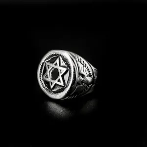 Vintage roestvrijstalen ring voor heren met Davidster-motief en zwarte epoxy-afwerking