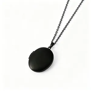 Collier médaillon photo ovale élégant en acier inoxydable noir mat avec chaîne