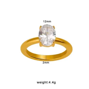 Close-up detail of gold oval zircon ring with 12mm stone size and 4.4g weight info