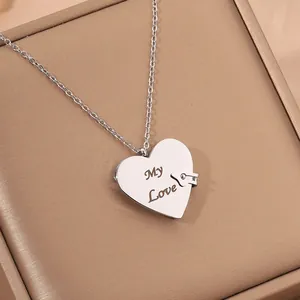 Elegante zilveren roestvrijstalen hartjes medaillon ketting met My Love gravure