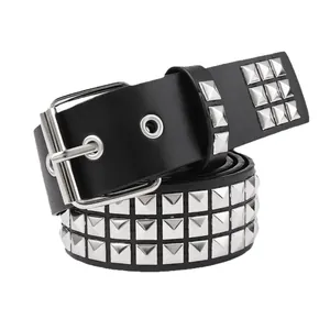 Cintura punk in pelle nera con borchie a piramide quadrate argento per look gothic Y2K