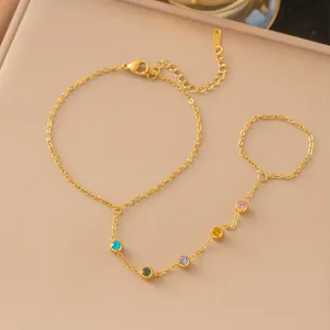 Catenina da mano in acciaio inossidabile dorato con pietre preziose multicolore