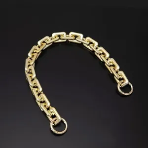 Hochwertige dicke goldene Metallkette als Taschenriemen Ersatz für schicke Handtaschen