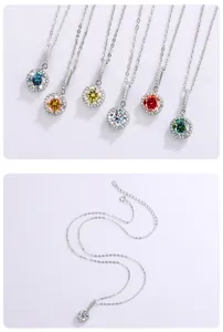 Vista dettagliata di collane in argento sterling S925 con pendenti in moissanite colorata