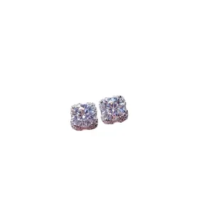 Pendientes de botón cuadrados con moissanita de 2ct y plata bañada en PT950 brillo